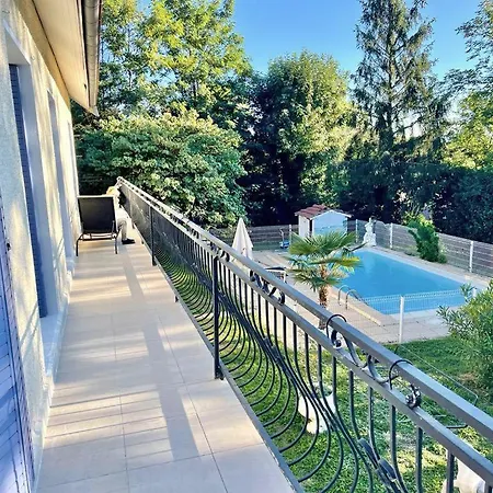 Chambre Dans Villa Avec Salle De Bain Et Piscine Privee Champagne-au-Mont-d'Or Exterior foto